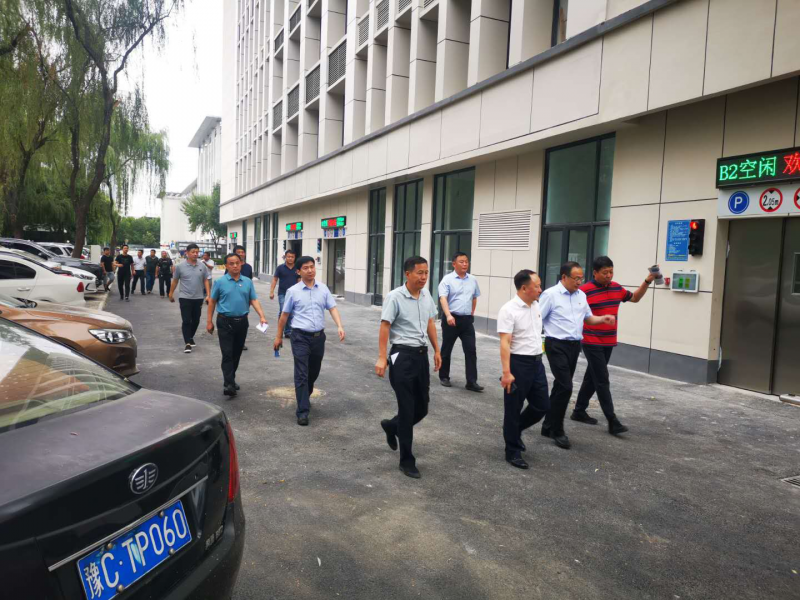 洛陽(yáng)市委常委、市政府黨組成員魏建平 督導調研我市城市停車(chē)場(chǎng)重點(diǎn)項目建設工作